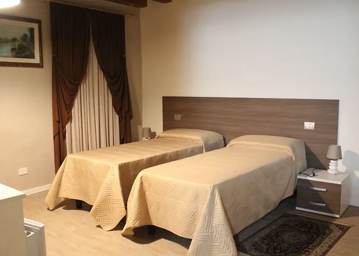 Eldorado Bed & Breakfast 3*